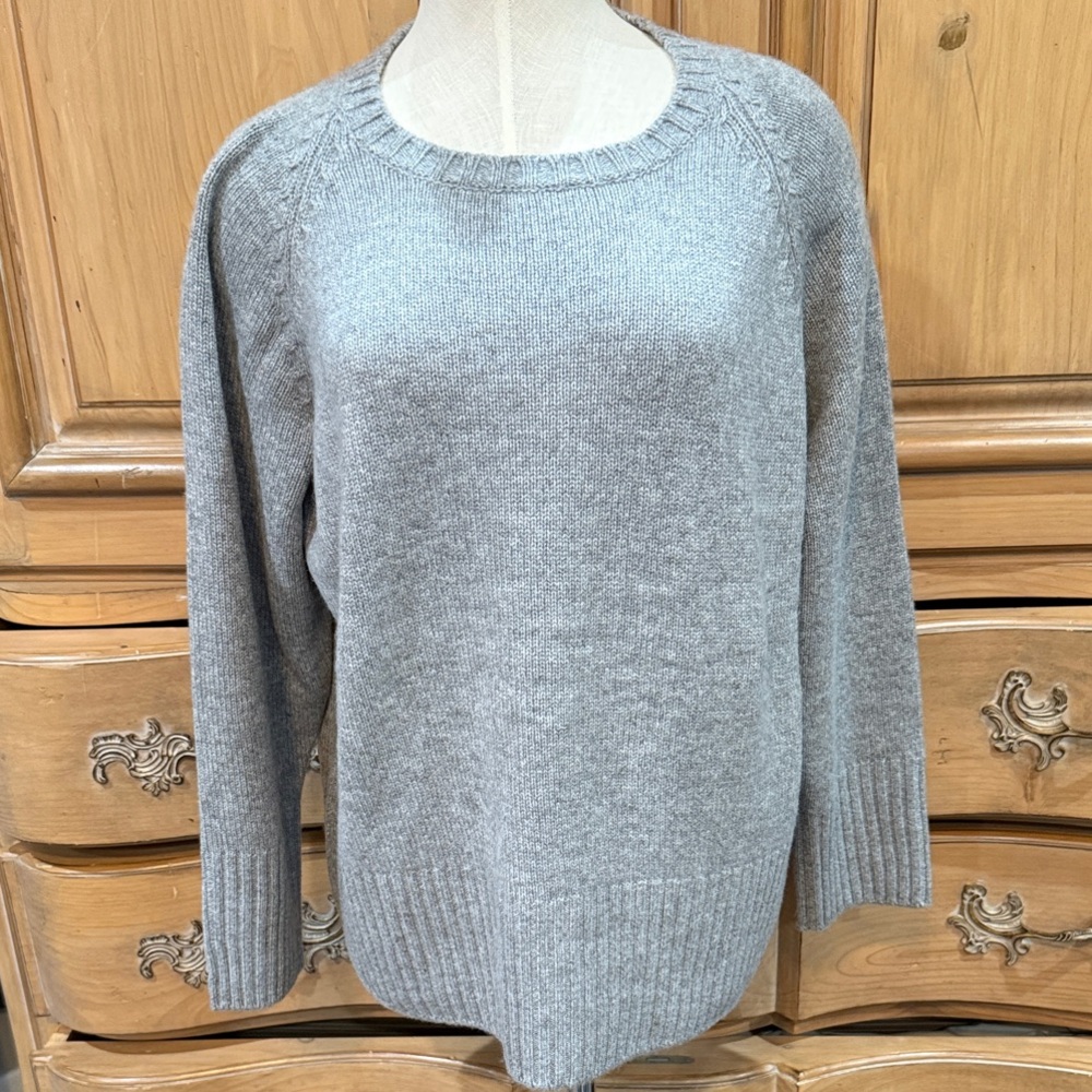 Brunello Cucinelli Light Gray Crew Neck Sweater